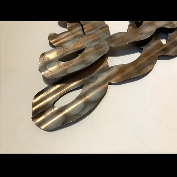 LOVE Signs Metal Wall Piece. 16.5 Inches Long. Gold & Powder Blue Polka Dot.NWOT - Picture 4 of 10